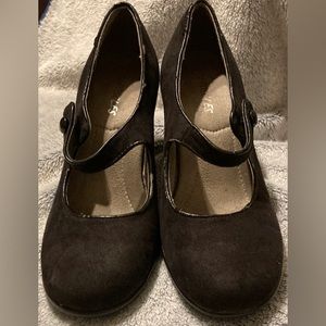 👠BOGO FREE👠AEROSOLES💫 Black Ballet Style Suede Heels 👠